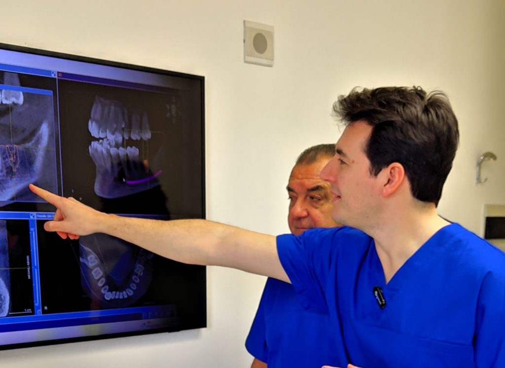 Che cosa è la parodontite e come si manifesta