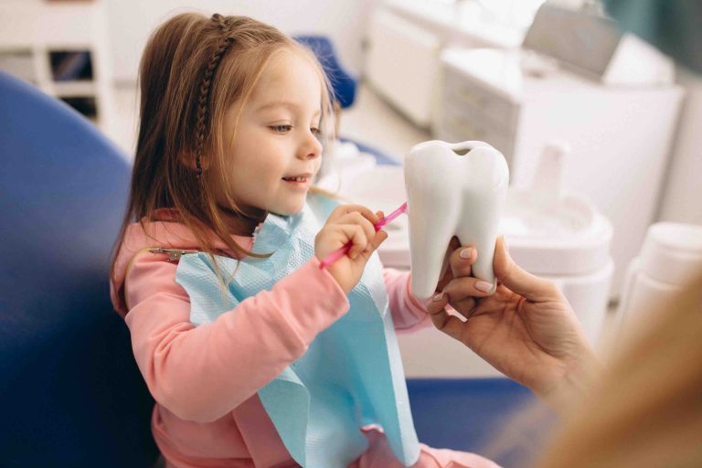Pulizia dentale periodica nei bambini